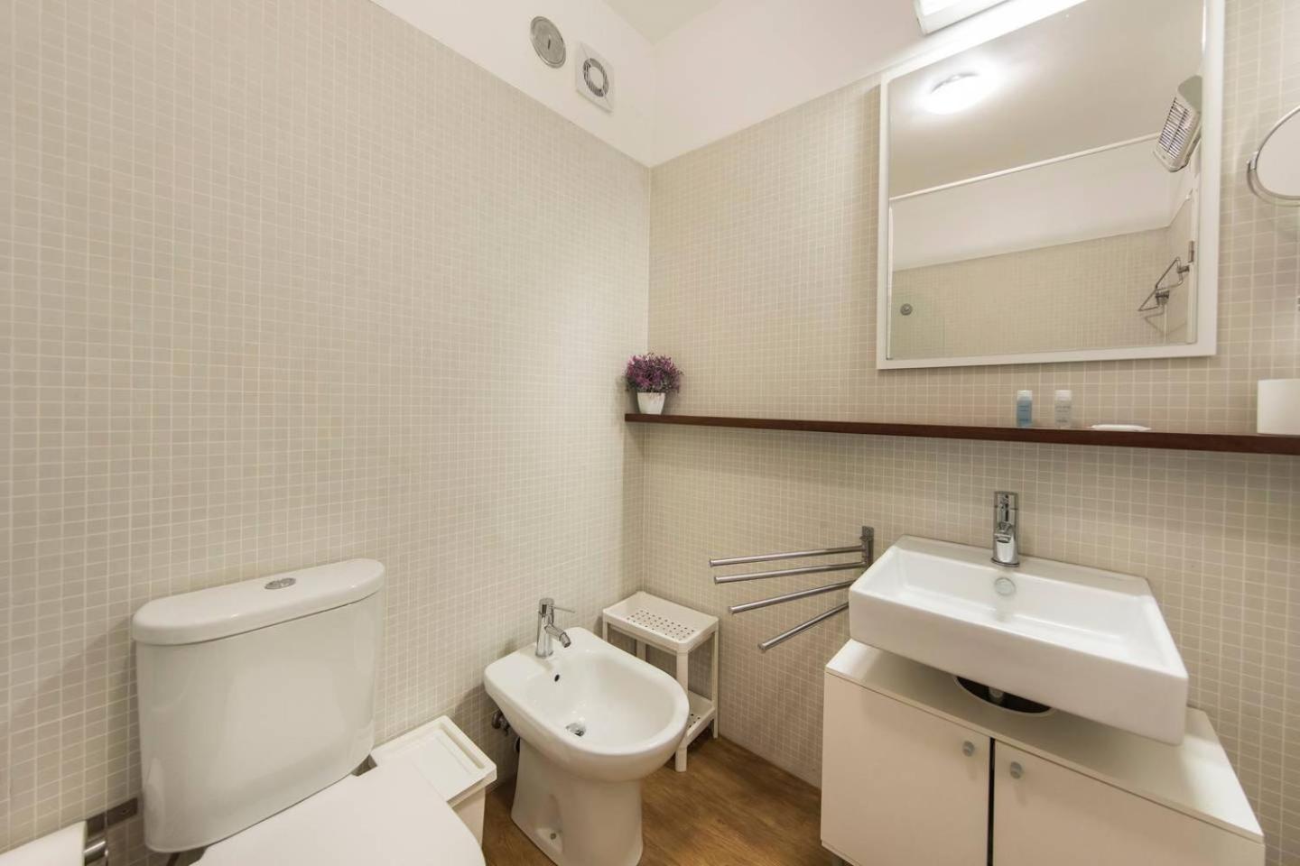 Comfortable Apartment In Campo Pequeno Lisabona Exterior foto