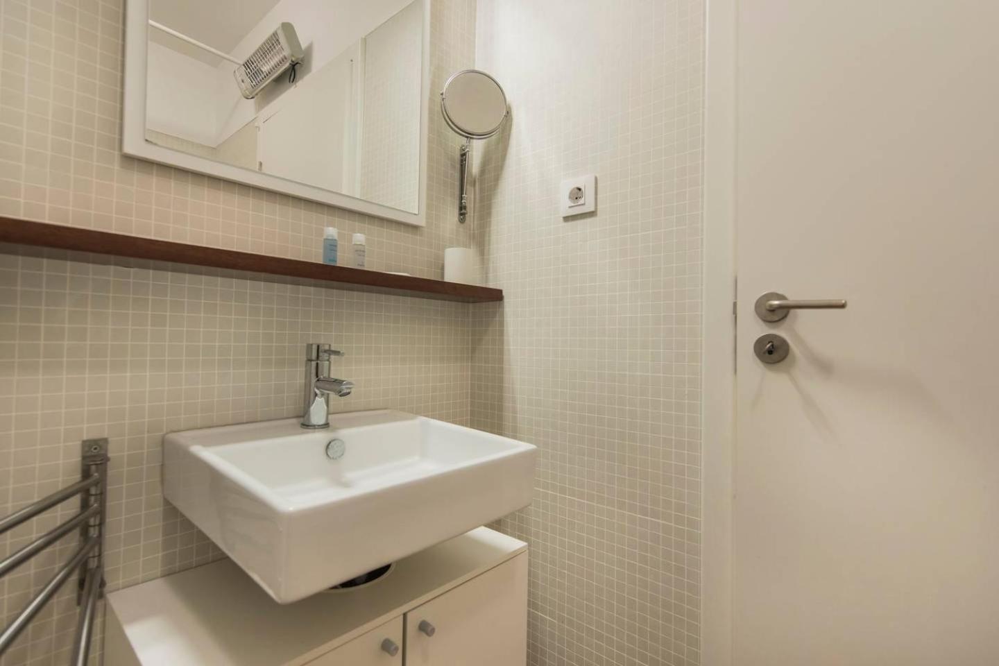 Comfortable Apartment In Campo Pequeno Lisabona Exterior foto